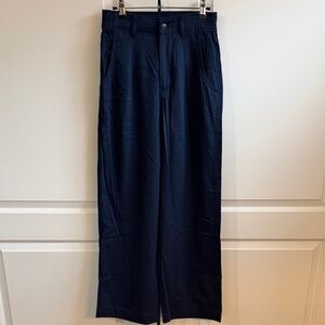 Madewell Womens Neale Straight Leg Pant in Drapeweave   Navy NWT. Size 2